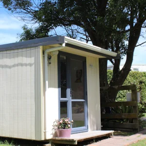 A Cabin King Cabin