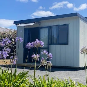 A Cabin King Cabin